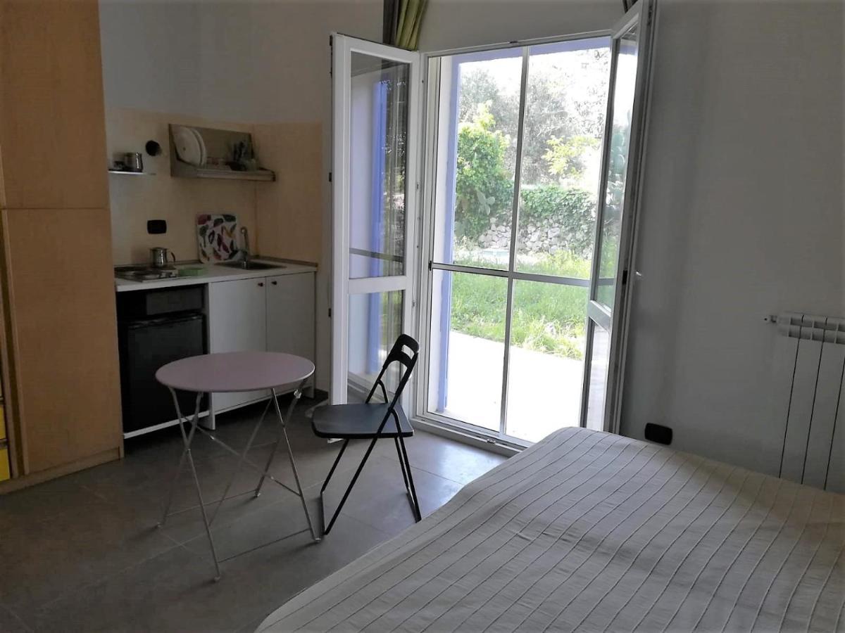 Casa Eduardo Bed & Breakfast Ostuni Exterior photo